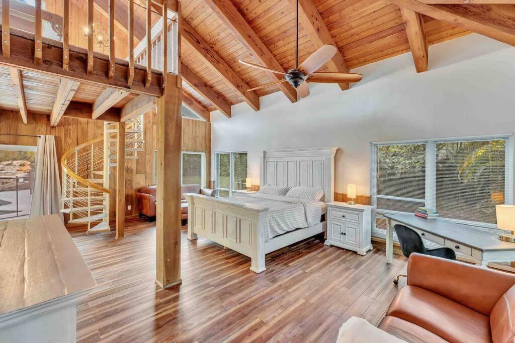 Villa Rare Hidden Getaway Heated Pool 1.5 Acres! Sleeps 16 Fort Lauderdale Exterior foto