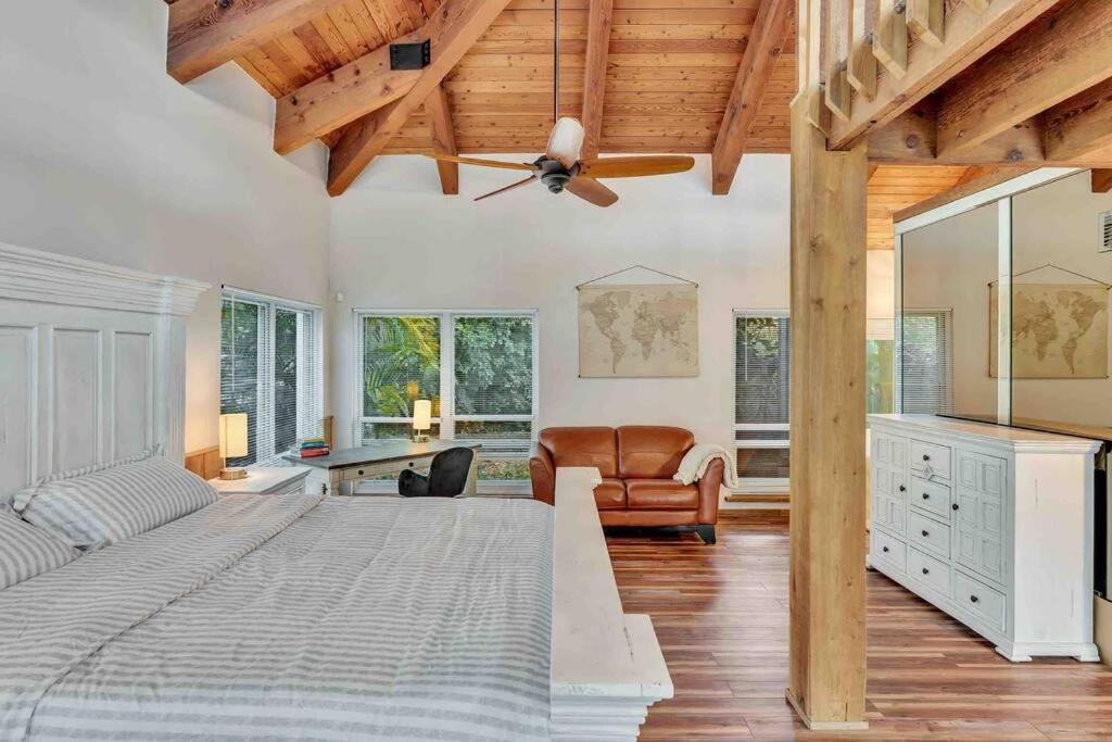 Villa Rare Hidden Getaway Heated Pool 1.5 Acres! Sleeps 16 Fort Lauderdale Exterior foto